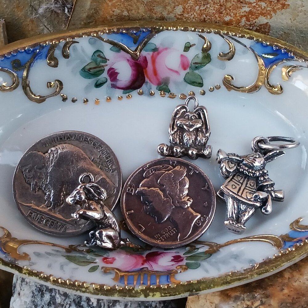Alice in Wonderland S.S White Rabbit Charm Lot